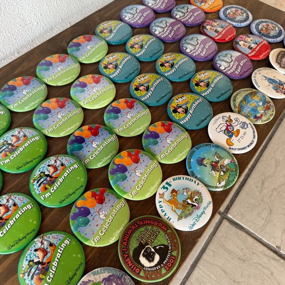 9pc Vintage Disney World I'm Celebrating Balloon Button Pins Lot of 9